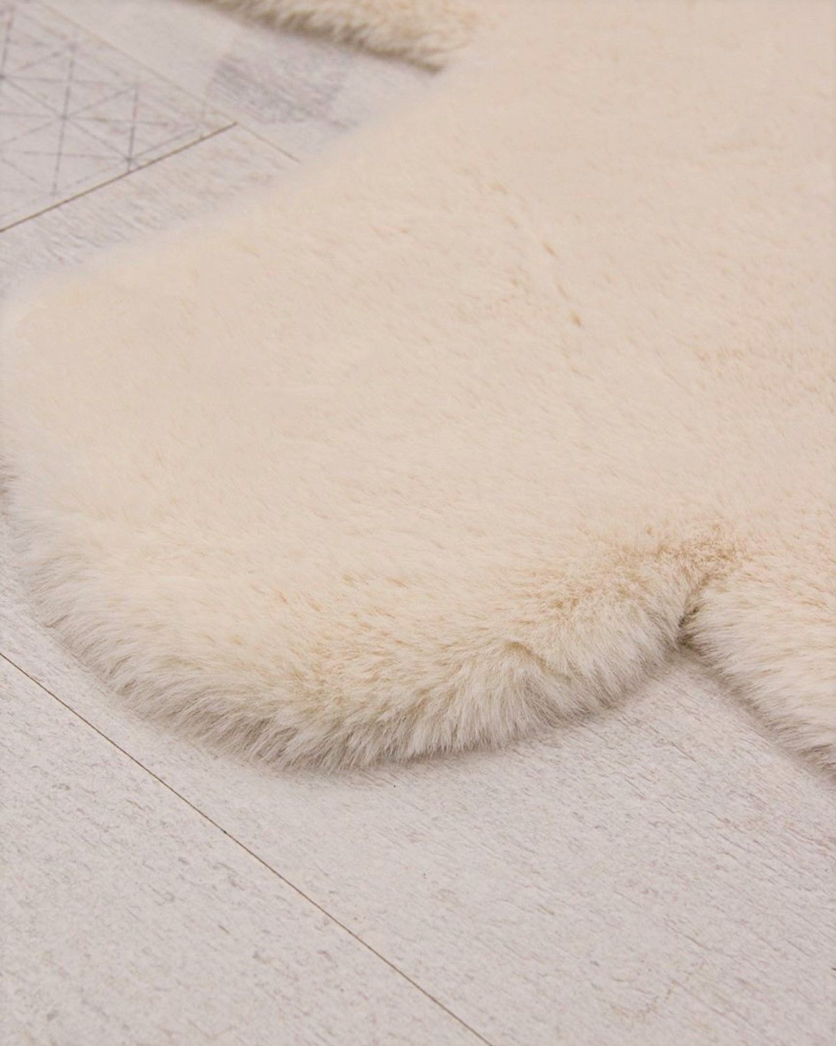 шкура из искусственного меха 1402 кремовый мишка